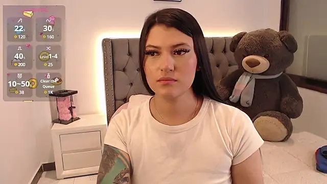 Snapshot of Nicols66 chatting on February 2025 01:21:01 AM Nicols66 online show from February 2025 01:21:01 AM