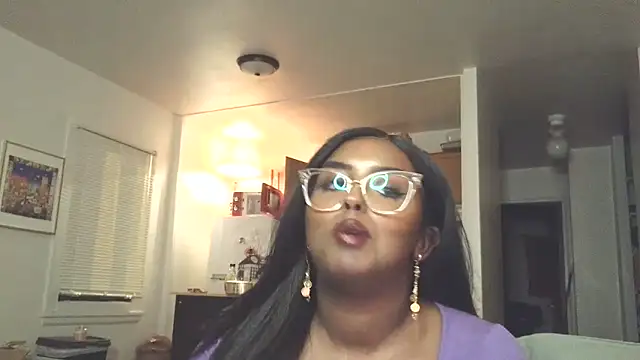 Snapshot of SiminFox chatting on September 2025 01:38:02 AM SiminFox online show from September 2025 01:38:02 AM