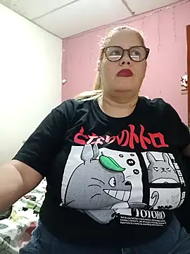 EllisW8 online show from February 2025 10:17:02 PM