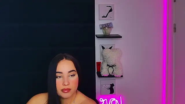 Snapshot of MissAmeliaa chatting on April 2026 11:26:02 AM MissAmeliaa online show from April 2026 11:26:02 AM