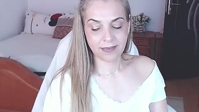 evamaria2024 online show from May 2026 07:02:02 AM