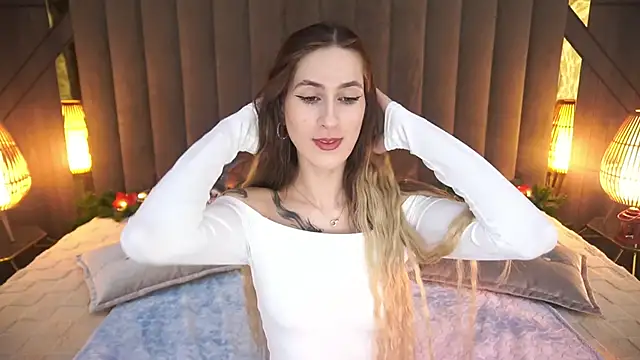 Snapshot of Sexy_Lava chatting on December 2024 07:03:02 AM Sexy Lava online show from December 2024 07:03:02 AM