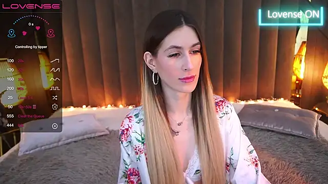 Snapshot of Sexy_Lava chatting on January 2025 07:32:02 AM Sexy Lava online show from January 2025 07:32:02 AM