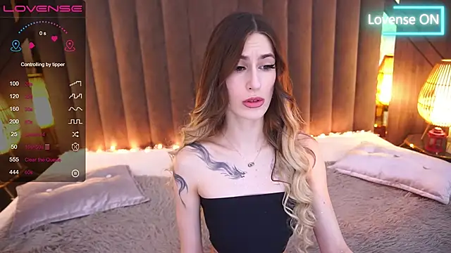 Snapshot of Sexy_Lava chatting on February 2025 07:47:01 AM Sexy Lava online show from February 2025 07:47:01 AM