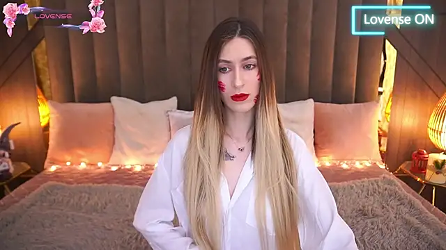 Snapshot of Sexy_Lava chatting on February 2025 07:17:02 AM Sexy Lava online show from February 2025 07:17:02 AM