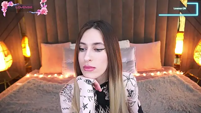 Snapshot of Sexy_Lava chatting on March 2025 11:19:01 AM Sexy Lava online show from March 2025 11:19:01 AM