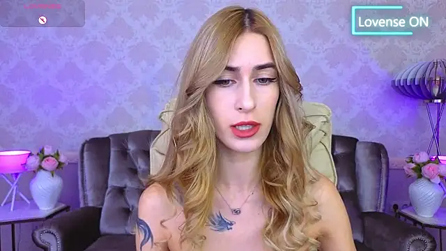 Snapshot of Sexy_Lava chatting on October 2025 06:24:01 AM Sexy Lava online show from October 2025 06:24:01 AM