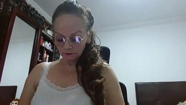 asleycavta online show from February 2026 09:08:01 PM