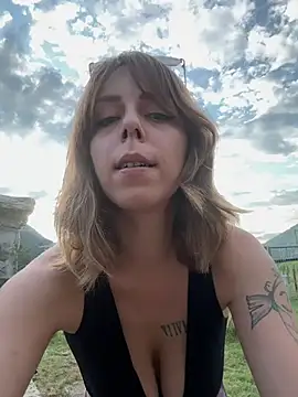 Mia Railey online show from July 2026 05:42:02 PM