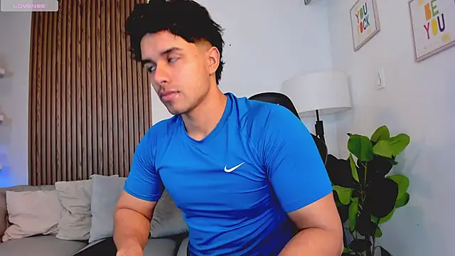 liam collins21 online show from November 2025 11:54:01 AM