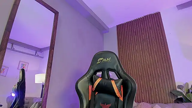 liam collins21 online show from January 2026 11:56:02 AM