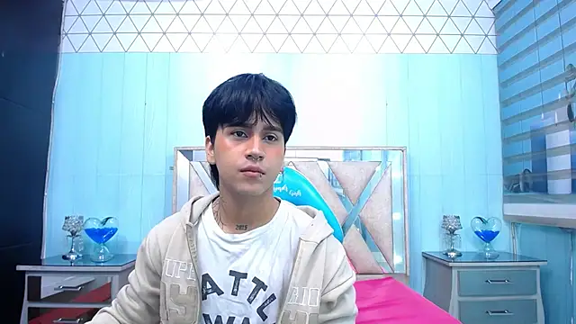 alex 477 online show from October 2025 11:33:02 AM