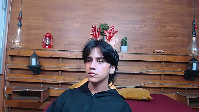 alex 477 online show from December 2025 11:37:01 AM