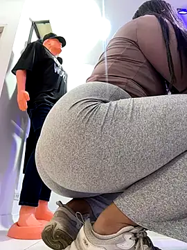 kim monti online show from December 2025 09:01:02 PM