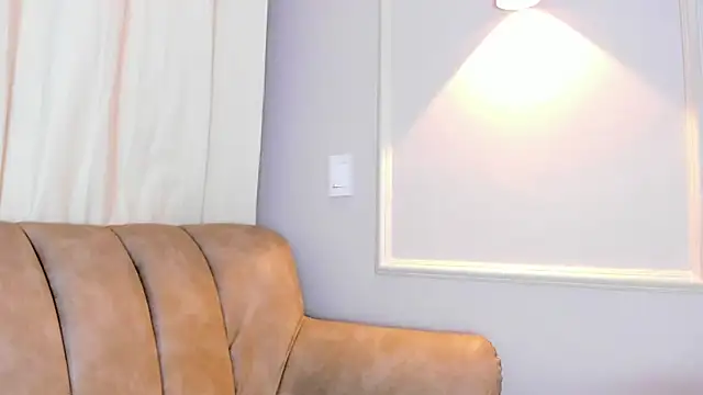 Snapshot of Lia_walton chatting on March 2025 12:01:01 PM Lia walton online show from March 2025 12:01:01 PM