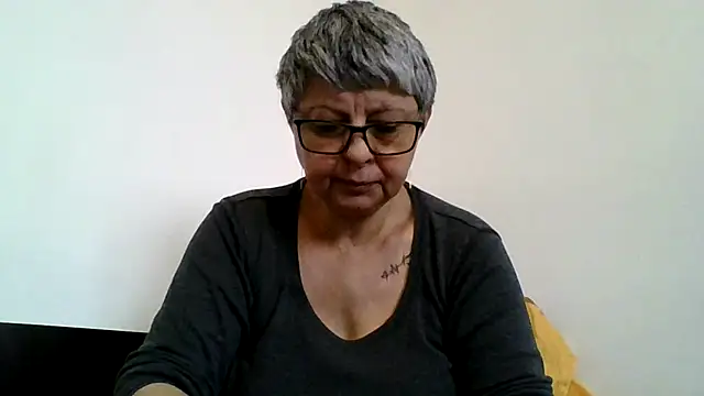 roseblak42 online show from March 2026 07:23:02 AM