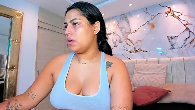 kiana cream online show from July 2026 01:25:01 PM