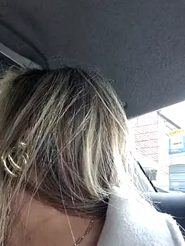 Snapshot of _Abril-Office1 chatting on February 2025 03:56:02 PM Abril-Office1 online show from February 2025 03:56:02 PM