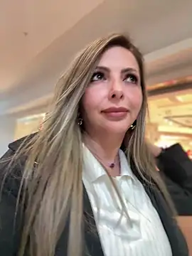 Snapshot of _Abril-Office1 chatting on January 2026 06:10:02 PM Abril-Office1 online show from January 2026 06:10:02 PM