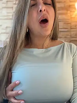 Snapshot of _Abril-Office1 chatting on January 2026 07:52:02 PM Abril-Office1 online show from January 2026 07:52:02 PM