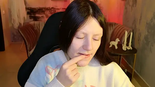 VeliraBraitberg online show from December 2024 11:22:01 AM