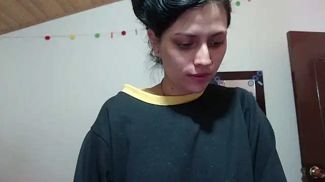 Snapshot of Gaby_cute_16 chatting on October 2025 07:35:02 PM Gaby cute 16 online show from October 2025 07:35:02 PM