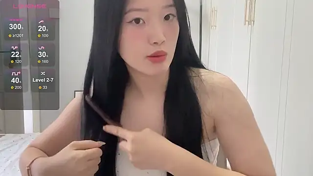 Snapshot of rose-u chatting on October 2025 01:29:01 AM rose-u online show from October 2025 01:29:01 AM