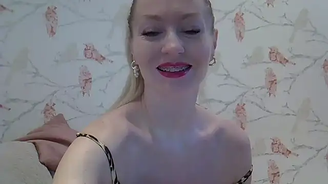 ZarinaSwift online show from January 2025 04:47:01 AM