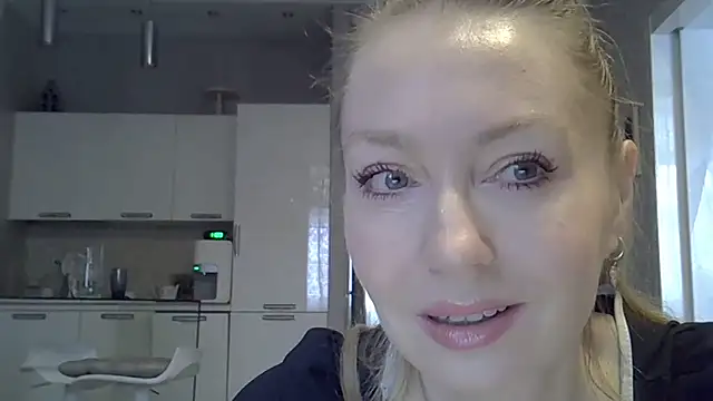 ZarinaSwift online show from March 2026 05:13:01 AM