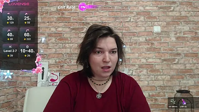 Amelia Kiss  online show from October 2025 12:33:02 AM
