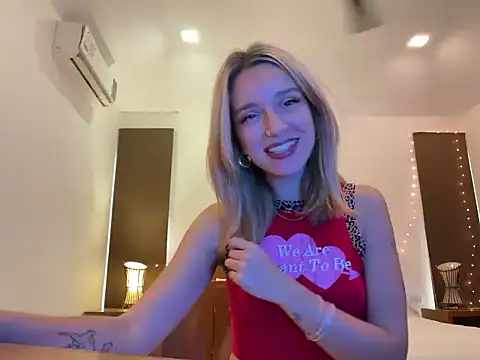 SirenaBelle online show from September 2025 02:00:01 AM