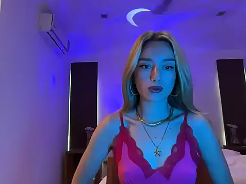 SirenaBelle online show from October 2025 12:54:02 AM