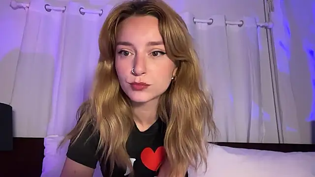 SirenaBelle online show from May 2026 09:23:02 PM