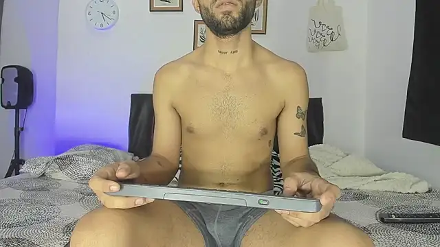 Alex BigDickkk online show from December 2025 10:30:02 PM