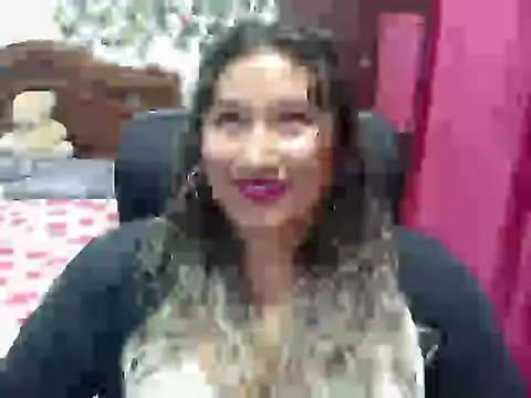 Snapshot of EmilyLove1014 chatting on January 2025 02:57:01 AM EmilyLove1014 online show from January 2025 02:57:01 AM