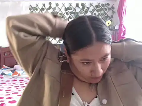 Snapshot of EmilyLove1014 chatting on January 2025 05:01:01 PM EmilyLove1014 online show from January 2025 05:01:01 PM