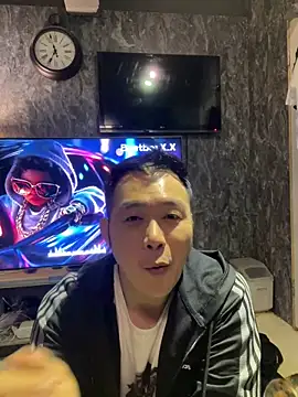 andy8889 online show from December 2025 10:55:01 AM