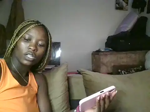 Snapshot of Sonnia_ chatting on January 2025 10:32:01 AM Sonnia online show from January 2025 10:32:01 AM