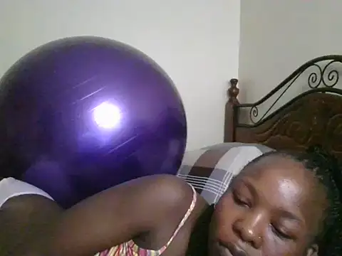 Snapshot of Sonnia_ chatting on February 2025 05:41:01 AM Sonnia online show from February 2025 05:41:01 AM