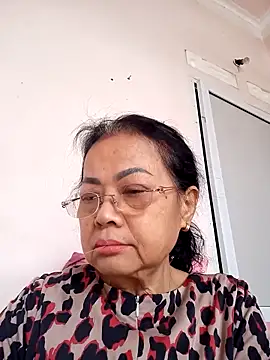 Hotestlove online show from December 2025 06:29:02 AM