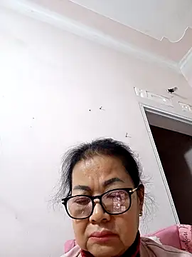 Hotestlove online show from February 2026 11:00:01 PM