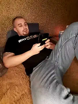 Foxyshaved online show from February 2025 01:16:02 PM