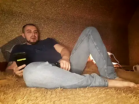 Foxyshaved online show from March 2025 04:28:01 AM