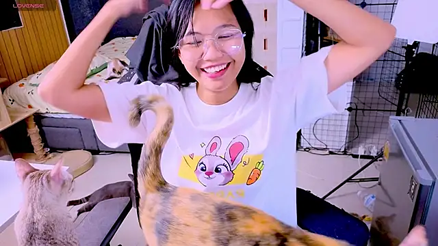 Kana G online show from March 2026 03:49:01 PM