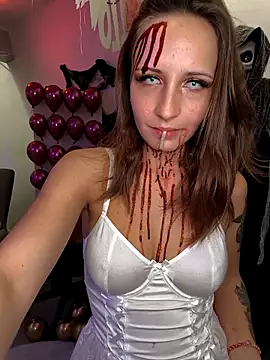 emma4xxx online show from October 2025 08:32:01 PM