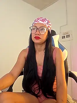 KittyKardy online show from January 2026 06:35:01 PM