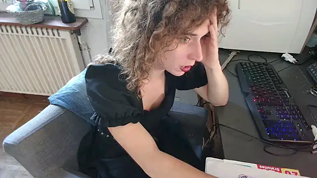 Snapshot of Prxscillia_Tx chatting on October 2025 09:49:01 AM Prxscillia Tx online show from October 2025 09:49:01 AM