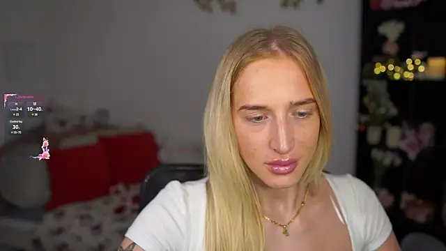 Nicolette  Shea  online show from December 2024 08:04:02 AM