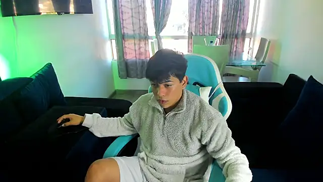 Franco Rizzo  online show from January 2025 09:21:01 PM