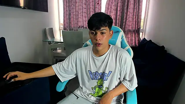 Franco Rizzo  online show from February 2025 10:30:02 PM